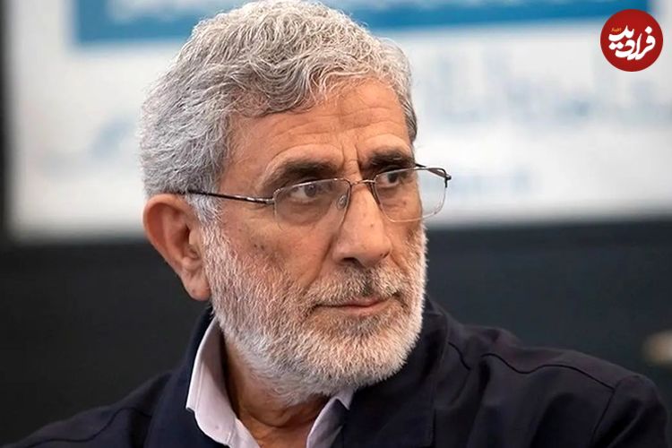 عکس؛ سفر در تاریخ؛ «سردار قاآنی» با سربند لا اله الا الله در جبهه؛ دهه 60