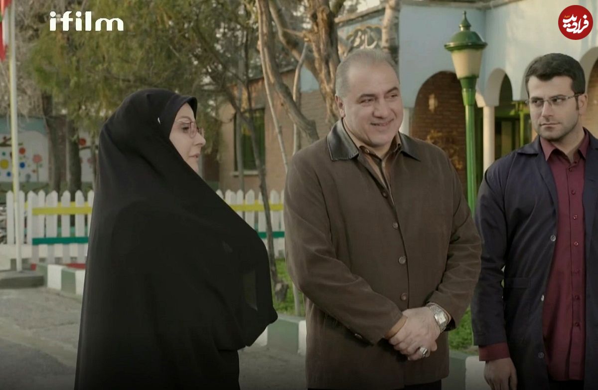 عکس| سفر در زمان؛ «دکتر توفیقی، سینا ماهر و شبح» در پشت صحنه سریال «بچه مهندس»