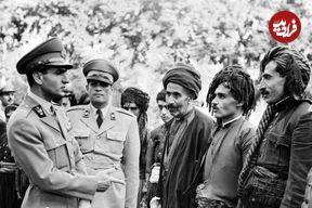 عکس؛ سفر در زمان؛ «محمدرضا پهلوی در کودکی و در کنار 5 افسر جوان ارتش»؛ دهه 1300