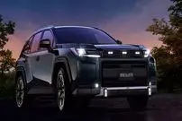 تصاویر| شاسی‌بلند محبوب تویوتا با ظاهر خاص به خانه رسید