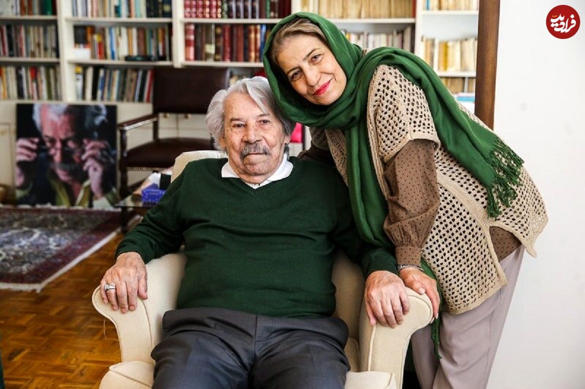 عکس؛ سفر در زمان؛ «داوود رشیدی و علی نصیریان» در حال اجرای یک تئاتر؛ سال 1344
