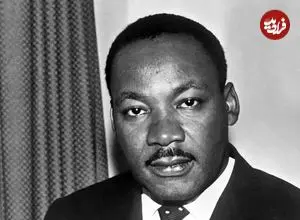 عکس| سفر در زمان؛ «مارتین لوترکینگ» در یک کنفرانس مطبوعاتی؛ سال 1336