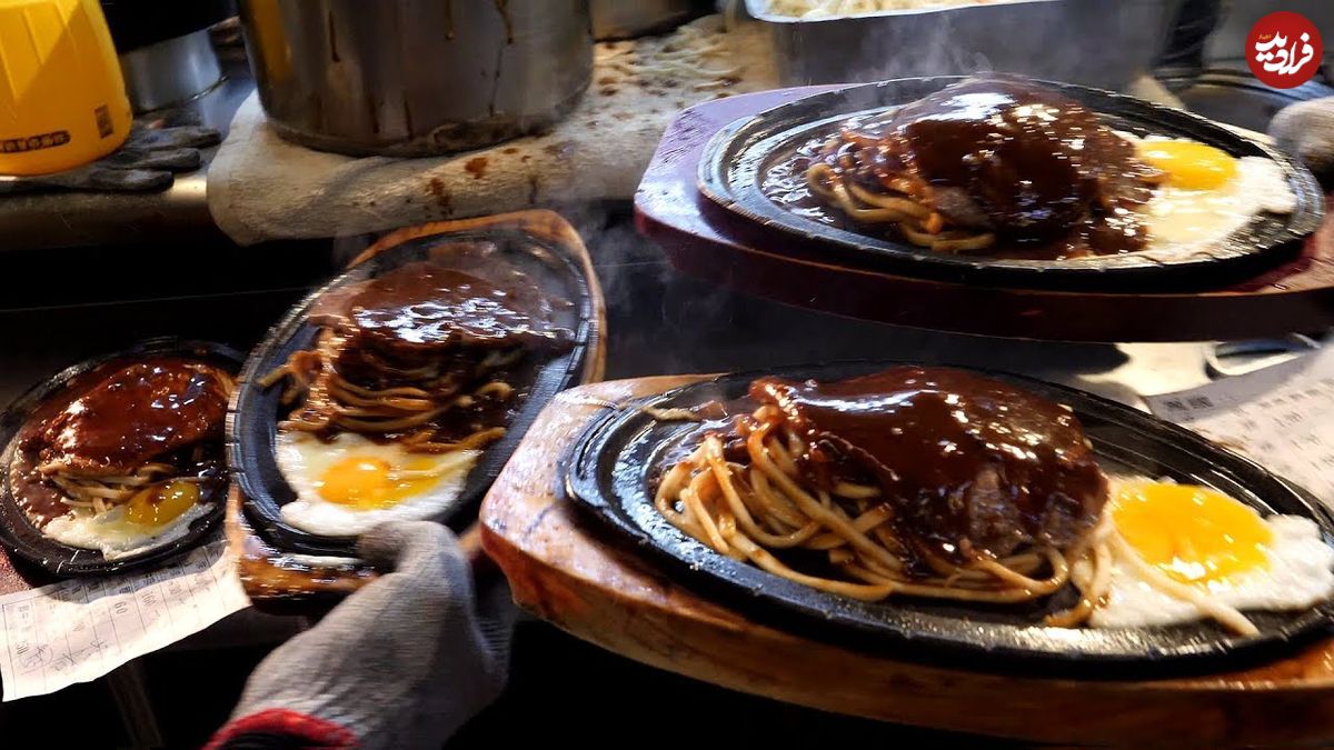 ببینید| غذای خیابانی در تایوان؛ پخت نودل با تخم مرغ و استیک در تایپه