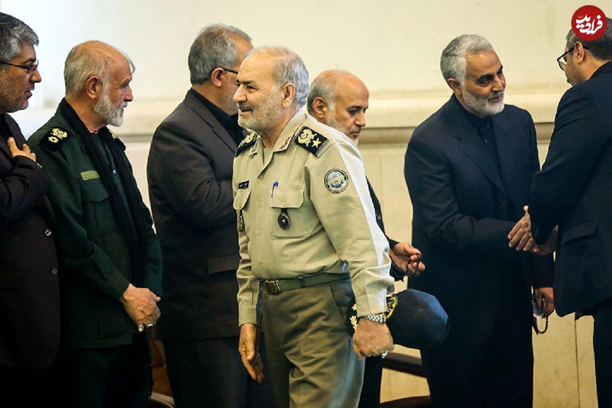 عکس؛ سفر در زمان؛ «واعظی، محسن رضایی، سرلشکر سلامی و سردار سلیمانی» در یک مراسم ختم؛ دهه 90