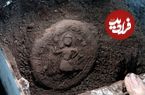 باستان‌شناسان یک «نان 1300 ساله» را در جریان حفاری تپه‌ای باستانی پیدا کردند