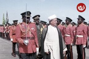 عکس؛ سفر به تاریخ؛ استقبال از «هاشمی رفسنجانی» با «نیزه و رقص آفریقایی»؛ دهۀ 1370