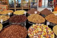 (عکس) حرکت متفاوت و قشنگ یک آجیل‌فروش برای کودکان