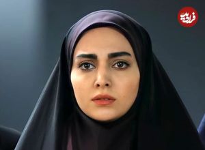 عکس| سفر در زمان؛ «مرضیه» سریال بچه مهندس 3 در حال چای ریختن در کافه؛ سال 99