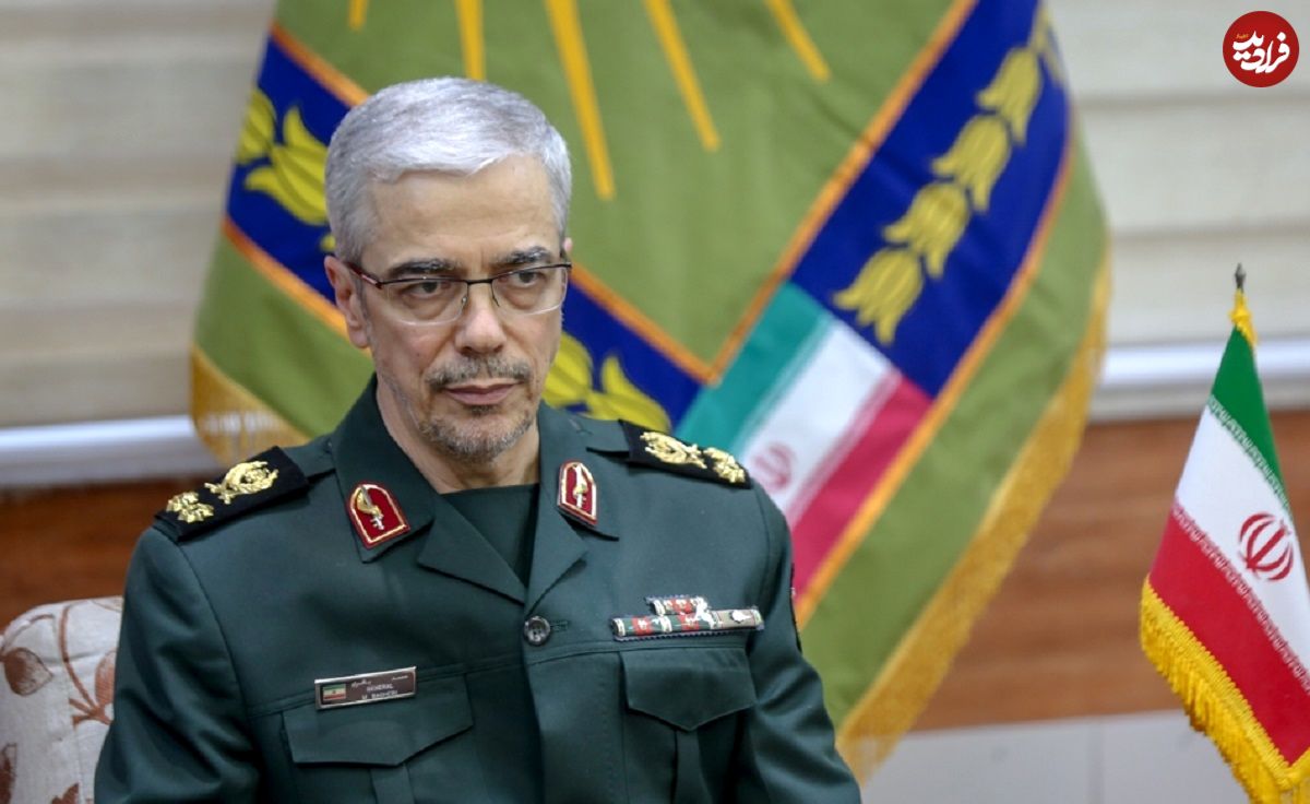 عکس؛ سفر در زمان؛ «سرلشکر باقری و امیر حاتمی» بعد یک جلسه نظامی؛ دهه 90