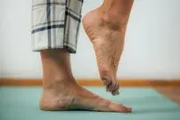 فواید شگفت‌انگیز ایستادن روی یک پا