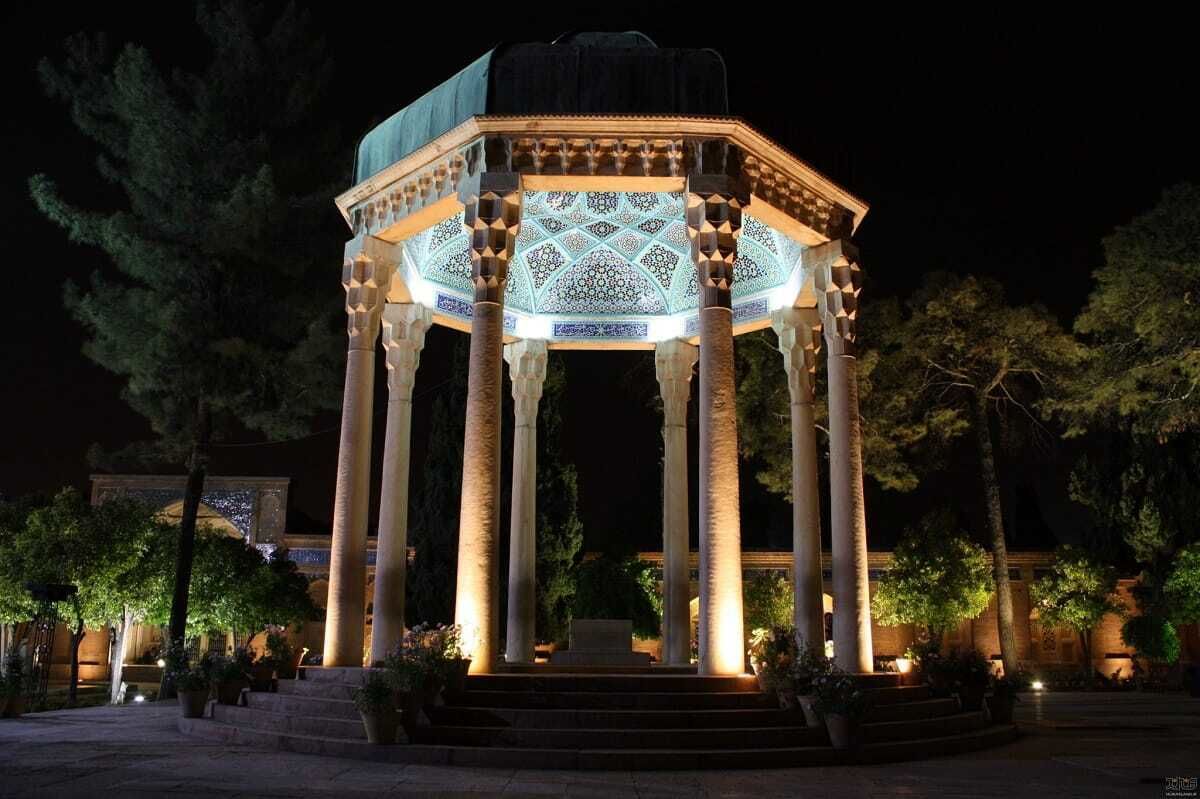 تفال به حافظ امروز سه‌شنبه 7 آذر 1402