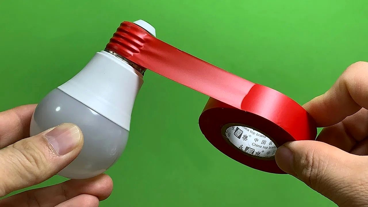 (ویدئو) 5 تکنیک عالی برای تعمیر کردن لامپ ال ای دی (LED) در خانه