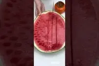 (ویدئو) این ابزار ساده مثل آب خوردن هندوانه را ماهرانه برش می زند!