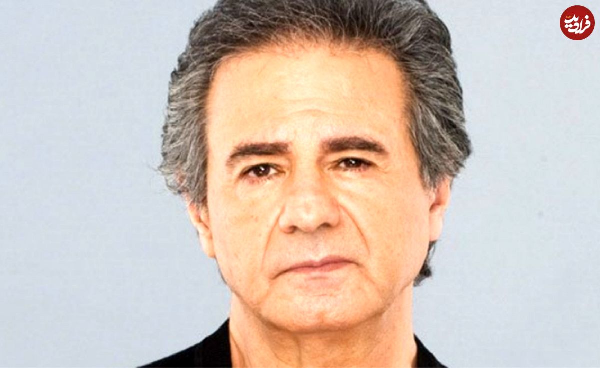 عکس؛ سفر در زمان؛ «عارف» در کنار نوازندگان خیابانی در نیویورک؛ دهه 50