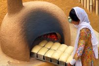 ببینید؛ غذای روستایی در هند؛ پخت نان شیری در تنور گِلی سنتی