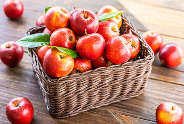 به جای شیرینی این ۷ میوه را بخورید