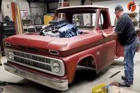 ببینید| فرآیند تماشایی بازسازی یک وانت شورولت C10 زنگ زده و رها شده