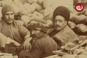 عکس| سفر زمان؛ جمع «هندوانه‌فروش‌ها» در بازار تهران در دوران ناصرالدین شاه