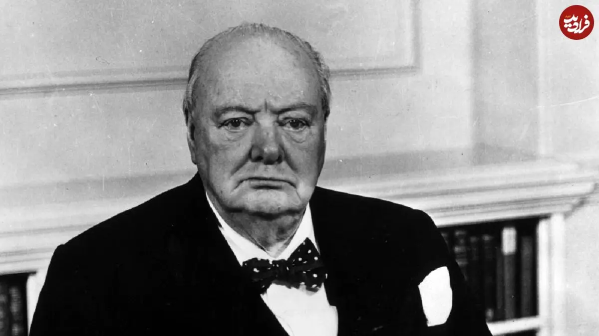 عکس| سفر در زمان؛ «وینستون چرچیل» در حال یادگیری پرواز؛ سال 1292