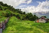 عکس| سفر زمان؛ منظرۀ یک خانه روستایی در مازندران؛ سال 1329