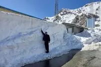 (ویدئو) این نقطه از ایران هنوز زمستان است و سه متر برف دارد!