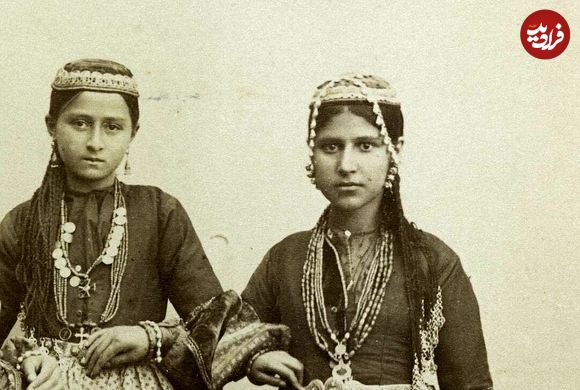 تصاویر؛ سفر به عصر قاجار؛ از «مظفرالدین شاه و صندلی چوبی» تا «خانوادۀ ارمنی و نقاشی عیسی مسیح»