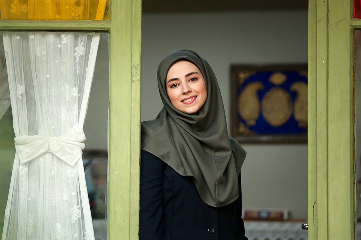 (تصاویر) تیپ و چهره الیزابت، بازیگر داعشی سریال پایتخت 5 در دنیای واقعی