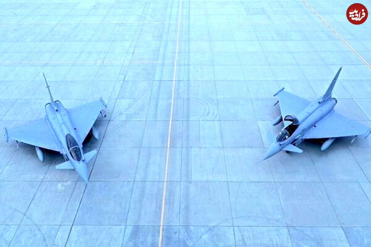 فرود ۲ جنگنده تایفون در پایگاه هوایی کویت