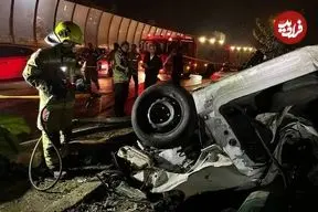 ببینید؛ برخورد خودرو با گاردریل حین فعالیت شبانه پاکبانان