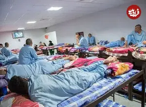 ببینید| فرار دسته جمعی معتادان از یک کمپ ترک اعتیاد در مشهد