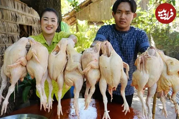 ببینید| غذای روستایی در کامبوج؛ پخت یک غذای محلی با مرغ با پیاز و تخم مرغ