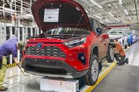 ببینید؛ نگاهی به فرآیند طراحی و تولید تویوتا RAV4 در کارخانه ای در کانادا
