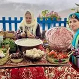 ببینید| غذای روستایی در ایران؛ پخت کوفته با گوشت چرخ کرده در طبیعت زیبای روستا