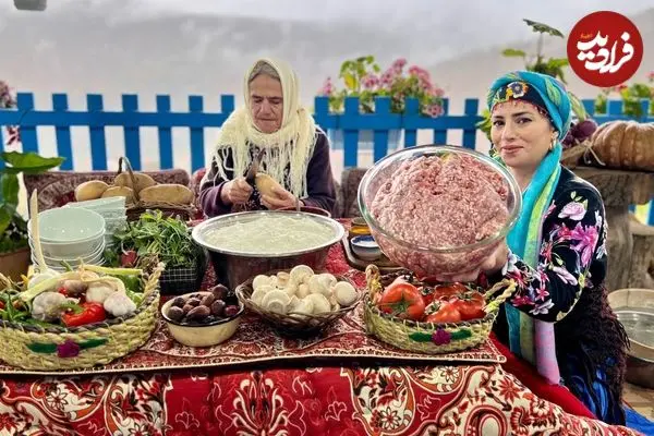 ببینید| غذای روستایی در ایران؛ پخت کوفته با گوشت چرخ کرده در طبیعت زیبای روستا