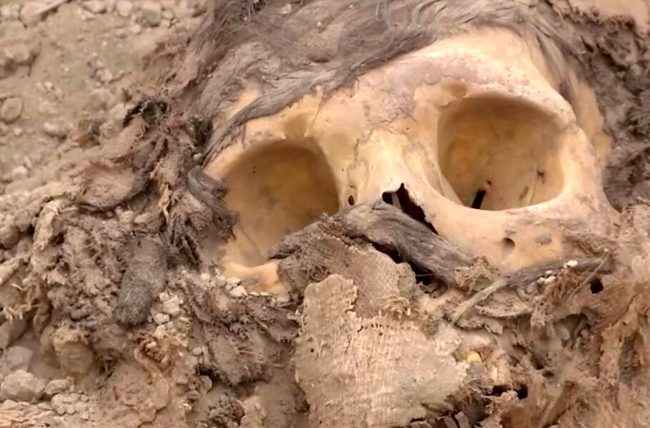 کشف مومیایی 3000 ساله زیر 7 تن زباله در پرو!
