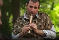 عکس| سفر در زمان؛ سلفی جالب «جاوید» در پشت صحنه سریال سوجان؛ سال 1402