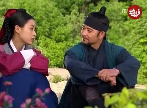 عکس| سفر در زمان؛ «چان سو» در حال گاز زدن هویج در پشت صحنه سریال دونگ یی؛ سال 1388