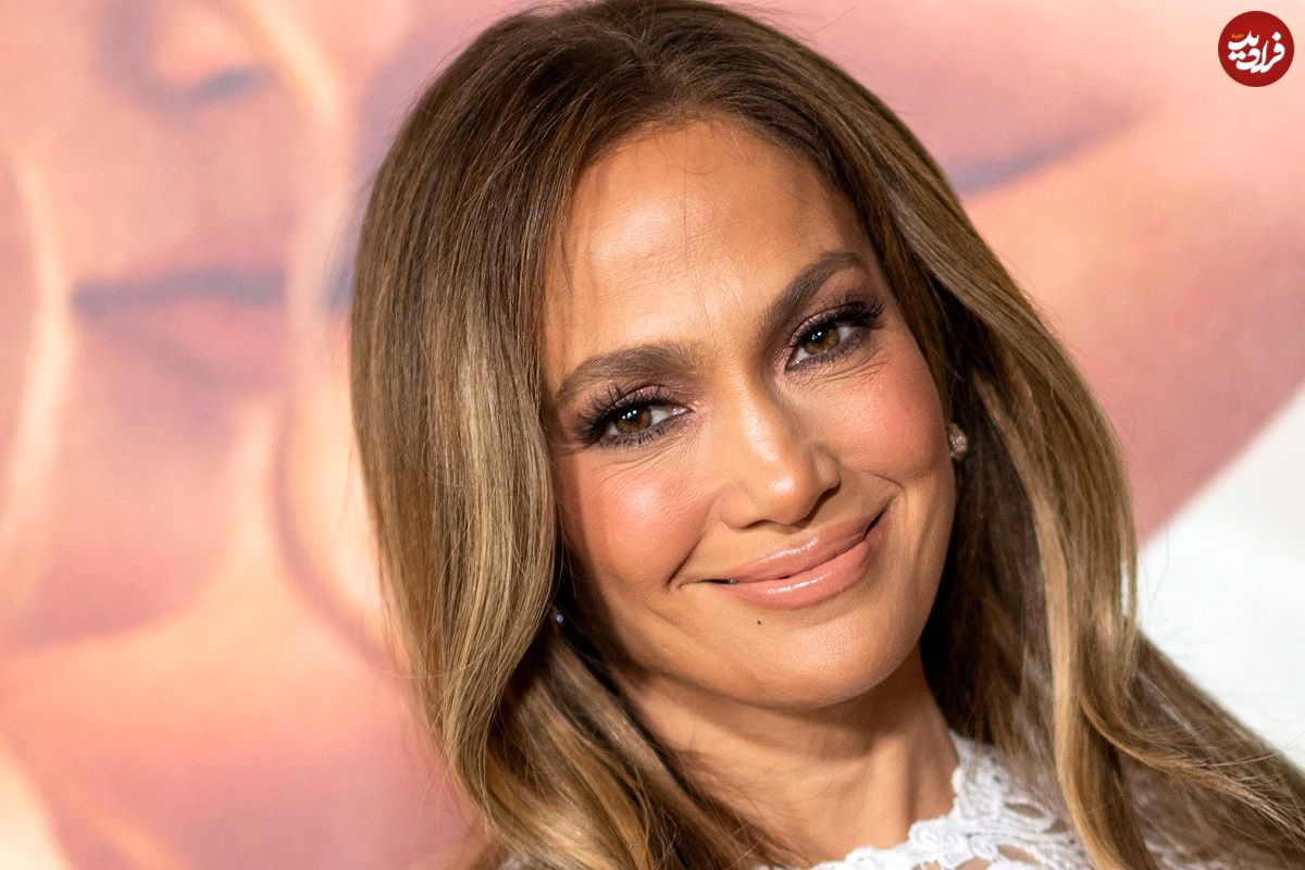 عکس| سفر در زمان؛ ظاهر متفاوت «جنیفر لوپز» در هفتادمین دوره جوایز اسکار؛ سال 1377