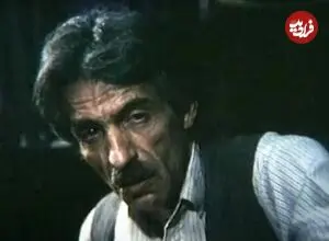 عکس| سفر در زمان؛ «آتقی» سریال آینه عبرت در پشت صحنه فیلم شیلات؛ سال 1362