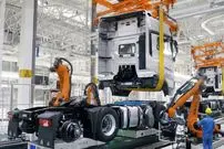 ببینید| نگاهی به خط تولید کامیون های پیشرفته فاو در چین