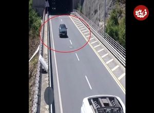 ببینید؛ حادثه تصادف به دلیل دنده عقب ناگهانی اتوبوس در ترکیه