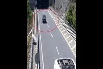ببینید؛ حادثه تصادف به دلیل دنده عقب ناگهانی اتوبوس در ترکیه