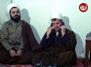 عکس| سفر در زمان؛ «حسن روحانی» در کنار «امام خمینی» در نوفل لوشاتو؛ سال 57