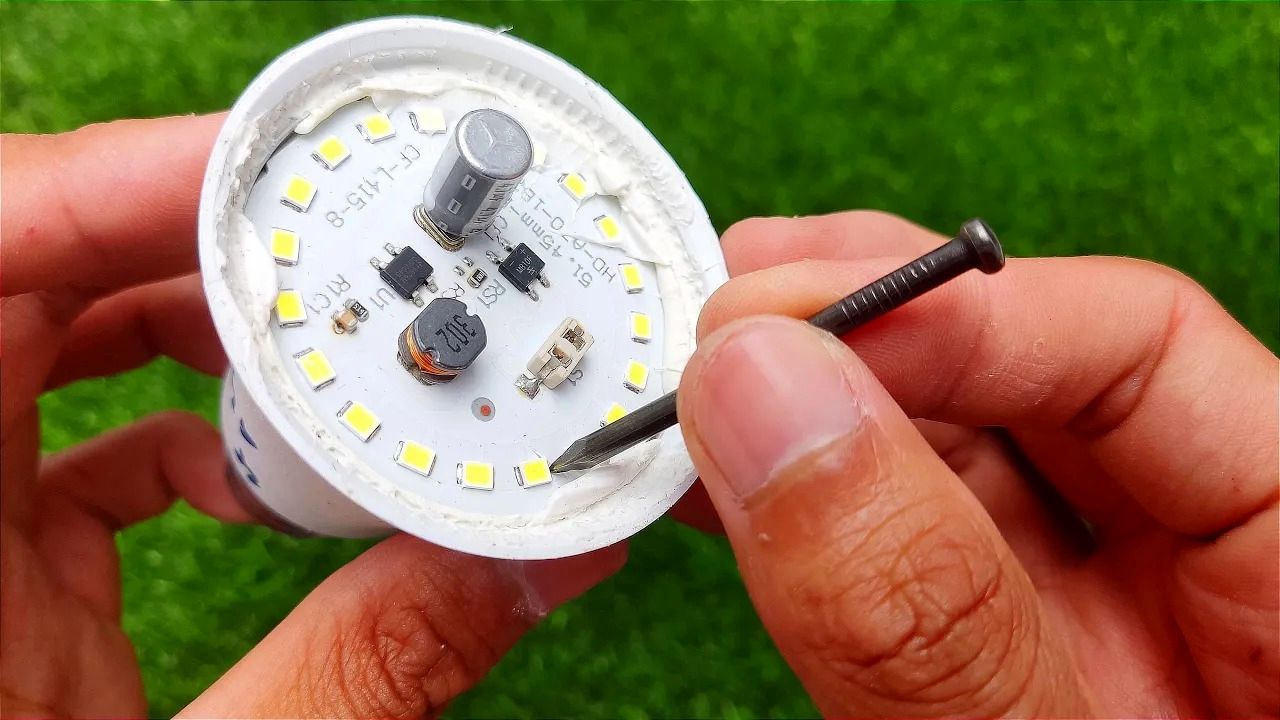 5 روش جدید و آسان برای تعمیر خرابی لامپ LED قدیمی در منزل