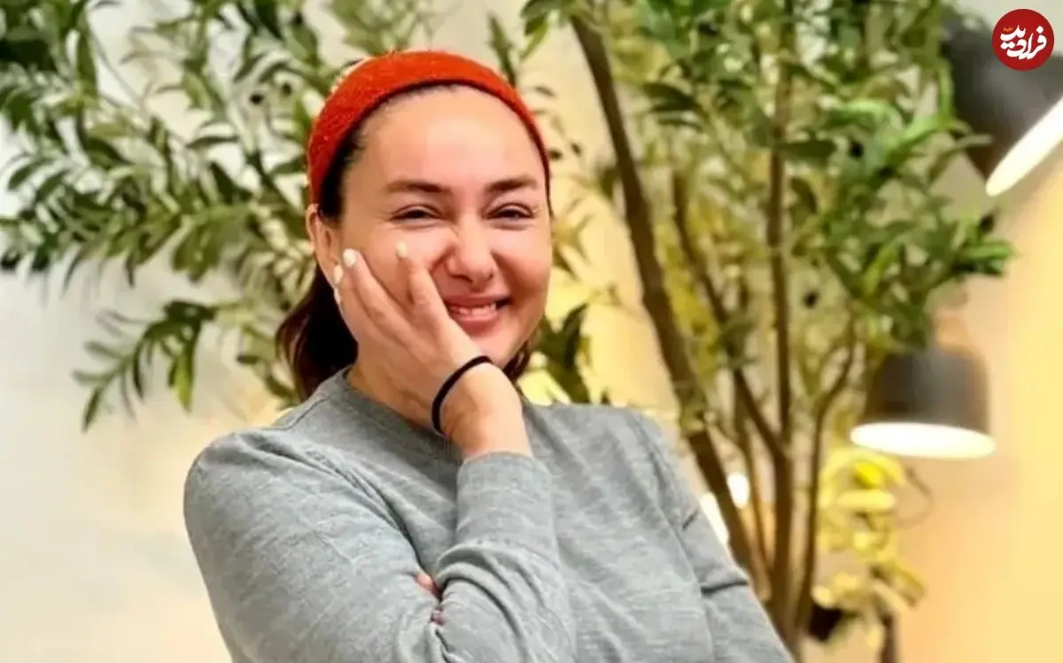 عکس| سفر زمان؛ چهرۀ «هانیه توسلی» در 21 سالگی در کنار «کتایون ریاحی»؛ سال 79