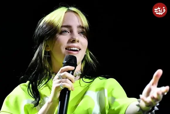 عکس| سفر در زمان؛ «بیلی ایلیش 18 ساله» در حال اجرا در کنسرت اش در برلین؛ سال 1397