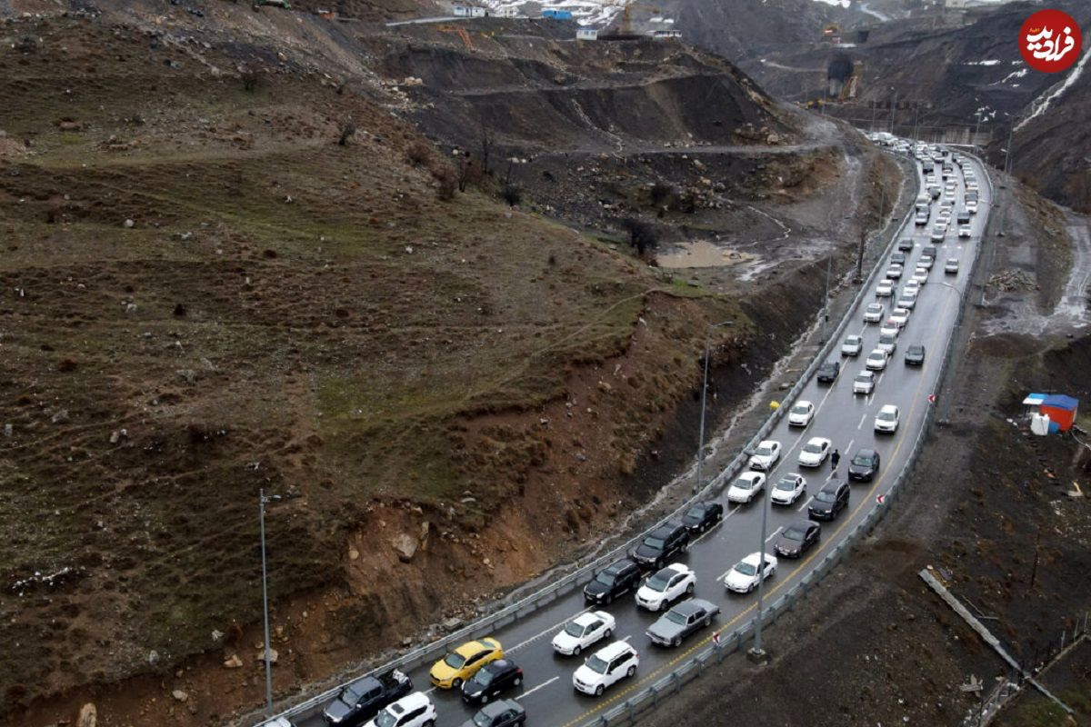 (عکس) سفر در زمان؛ «رودخانه کرج و جاده خاکی چالوس»؛ سال 1320