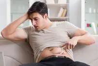 چگونه بدون ورزش کردن با ۱۰ اقدام ساده چربی‌های دور شکم را آب کنیم؟