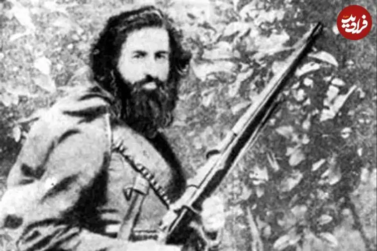 عکس| سفر در زمان؛ «میرزا کوچک خان» در حال مذاکره با نمایندگان دولت شوروی