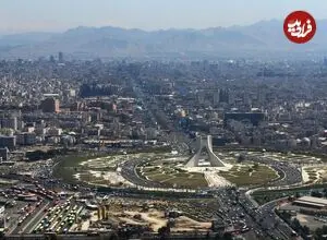 عکس| سفر زمان؛ دورنمای تهران در عصر قاجار و از فراز دروازه دولت قدیم؛ حوالی سال 1270